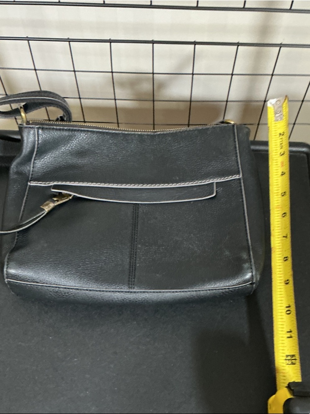 The Sak Black Pebbled Leather Crossbody Bag Brass Hardware Everyday Minimalist - Picture 12 of 12